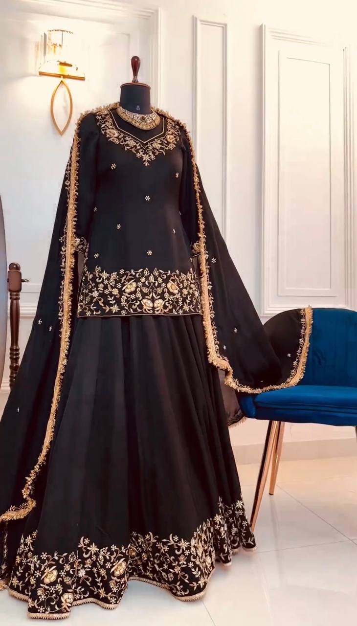 women's wear black color top lahengha with dupatta