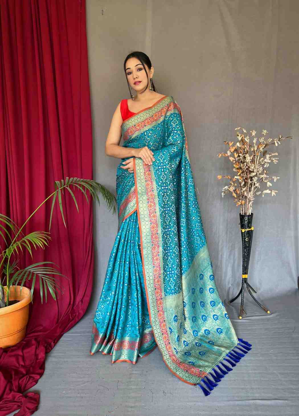 Rama Color Patola Silk Saree