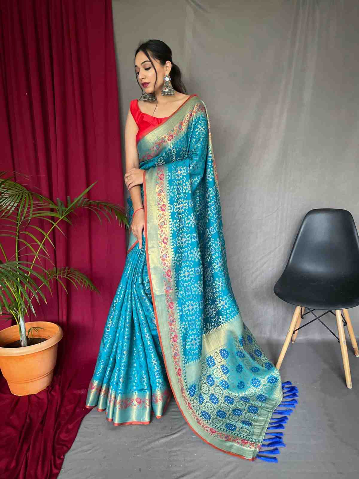 Rama Color Patola Saree