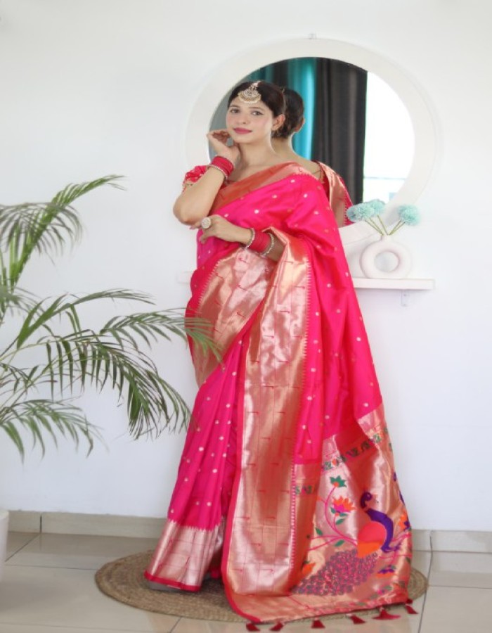 Gajri Traditional Paithani Saree