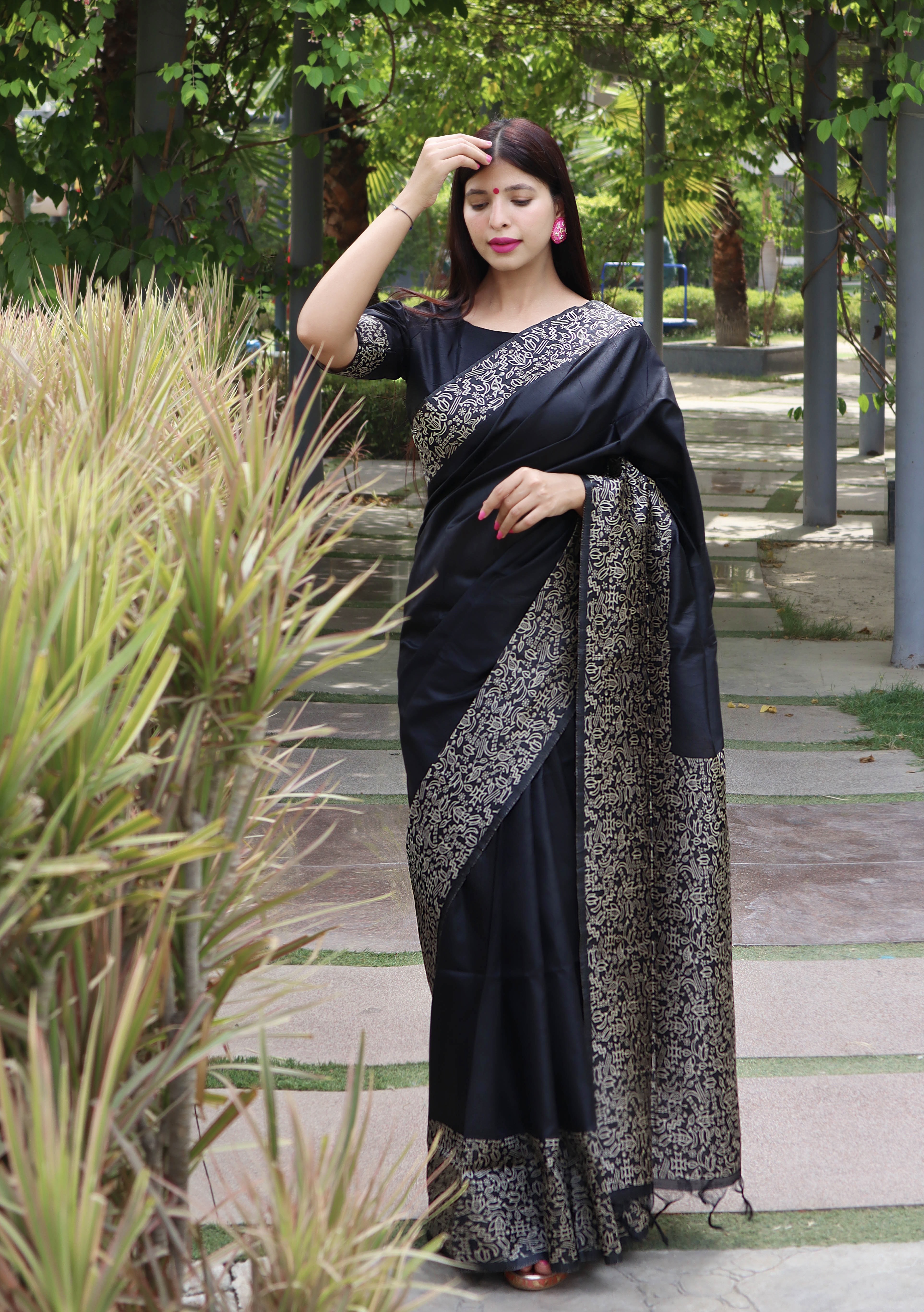 Black Color Handloom Saree