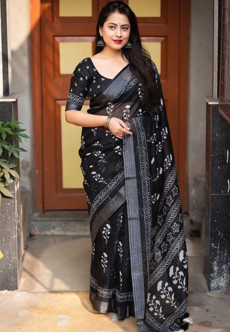 Printed saree