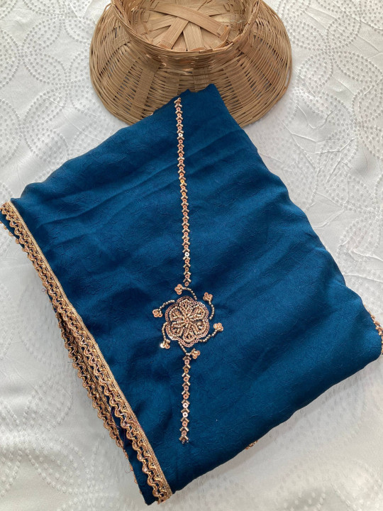 Rama Colour Party Wear Crush Silk Saree - Gallery Image 3